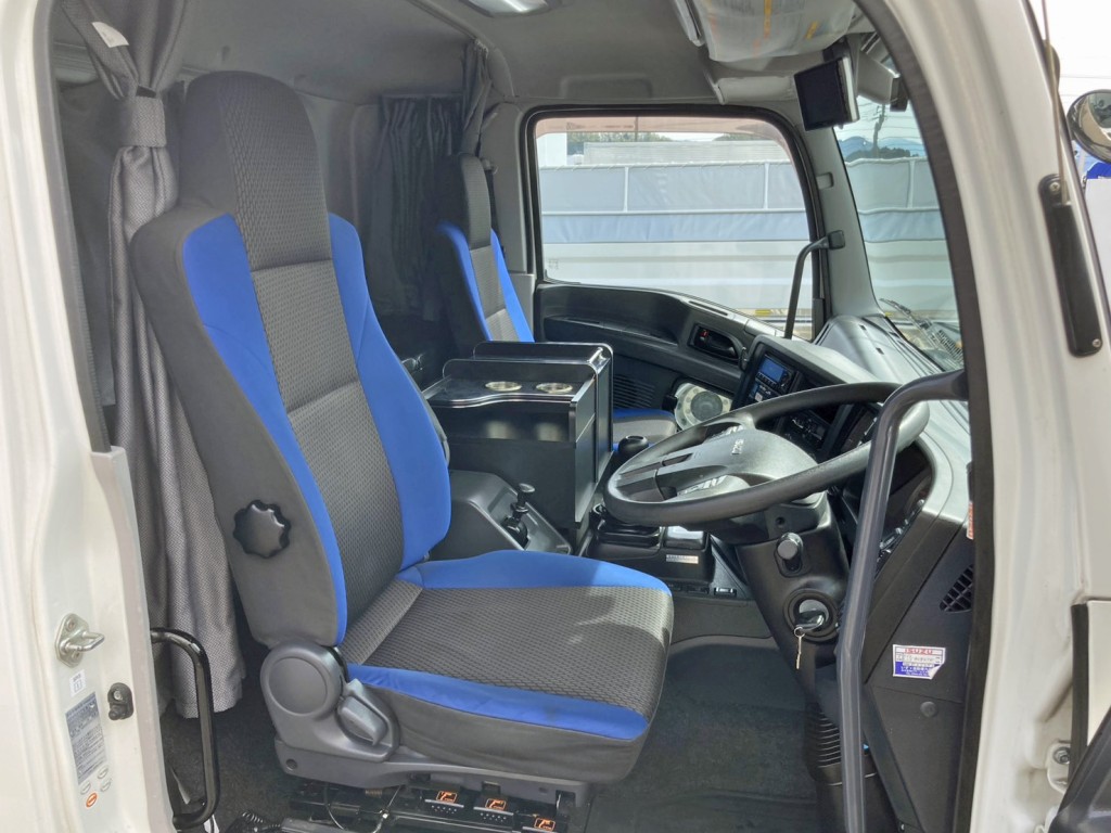 いすゞ ギガ 2PG-CYJ77Cの写真7