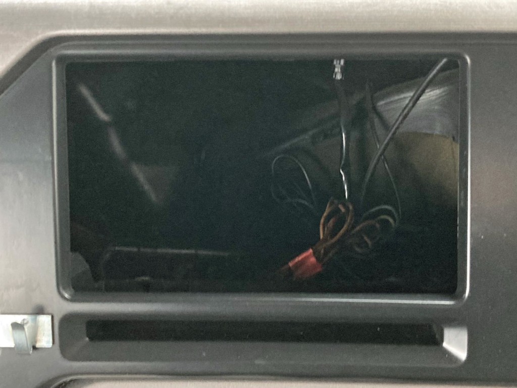 コンソールボックスが欠品しています。|UDトラックス クオン 2PG-GK5AABの写真17