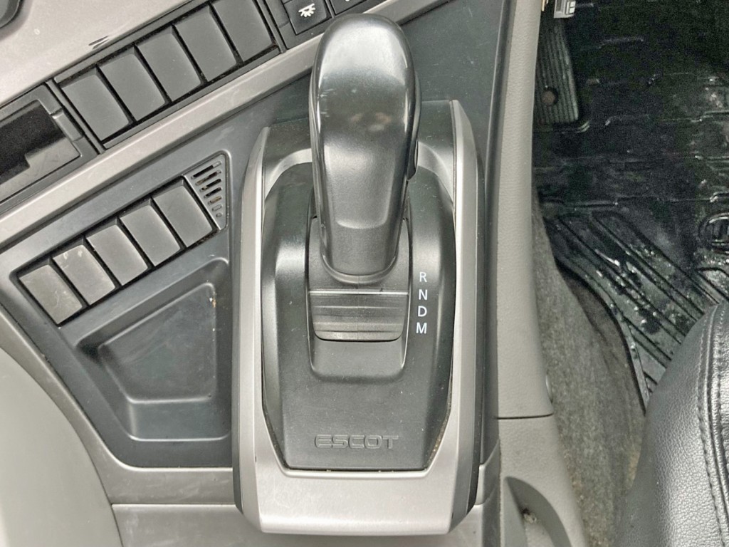 エスコットⅥです。|UDトラックス クオン 2PG-GK5AABの写真19