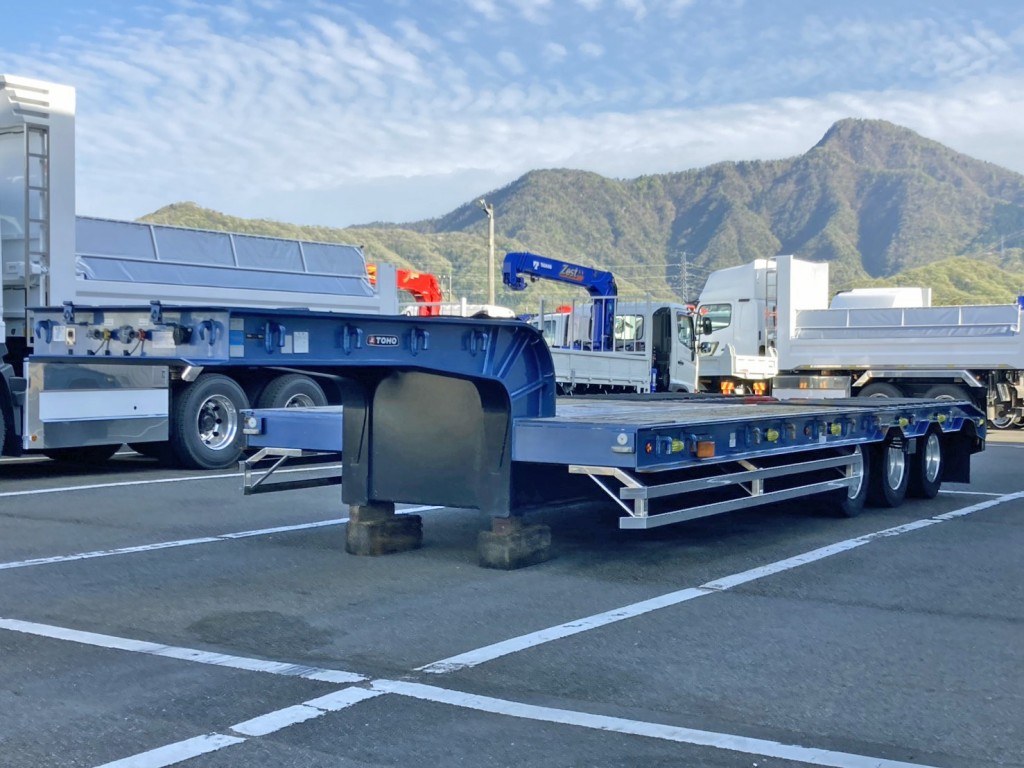 左右サイドバンパーはステンレス製です。|東邦  TL34G3E3Sの写真3