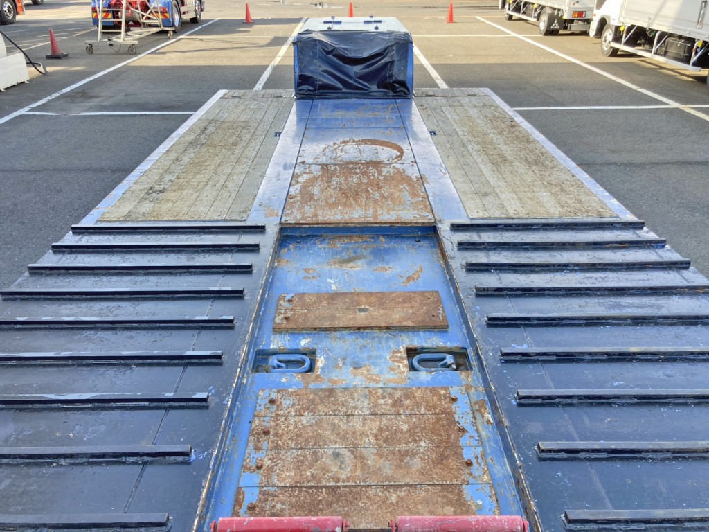 床は前方左右板張りです。|東邦  TL34G3E3Sの写真10