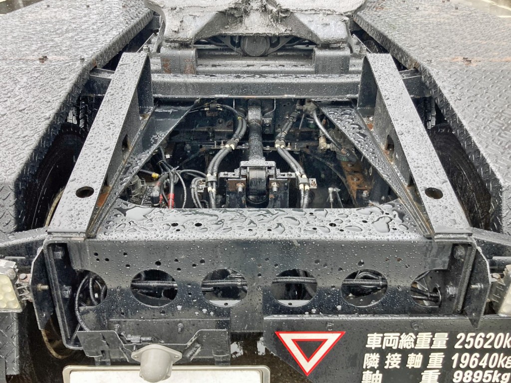 いすゞ ギガ 2DG-EXZ52CKの写真7