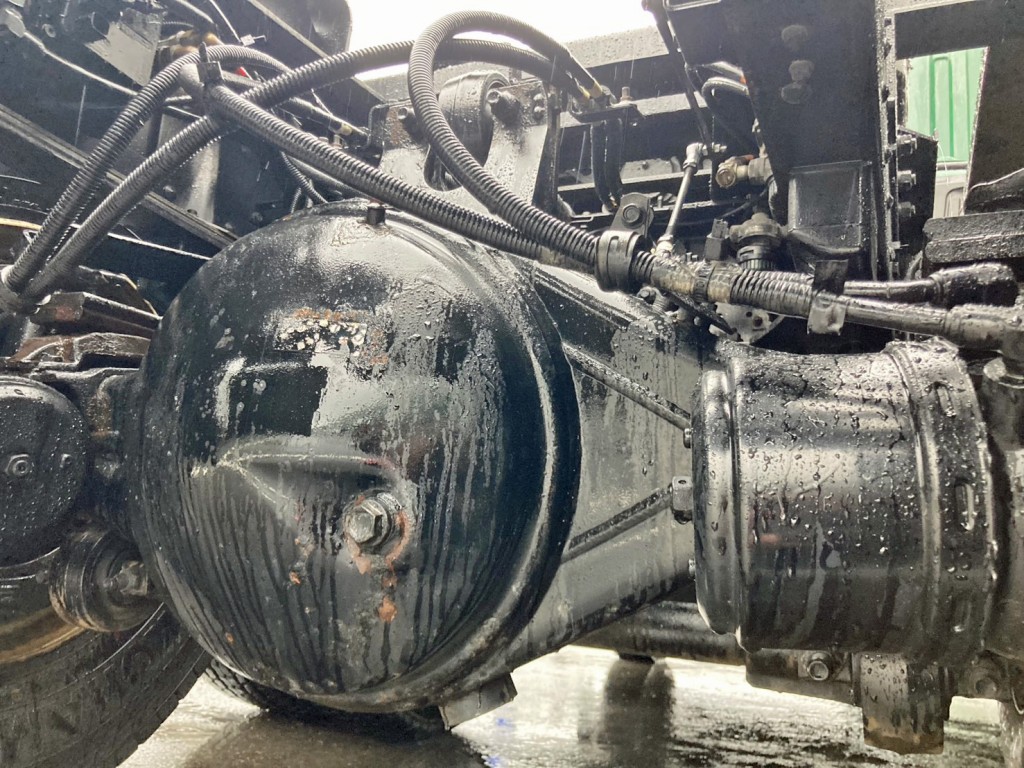 下回りの状態です。(後方)|いすゞ ギガ 2DG-EXZ52CKの写真17