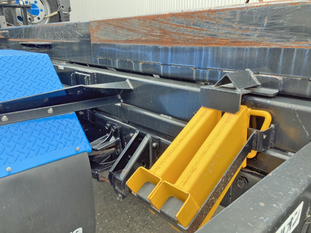 シャーシの状態です。|いすゞ フォワード 2RG-FRR90S2(2WD)の写真6