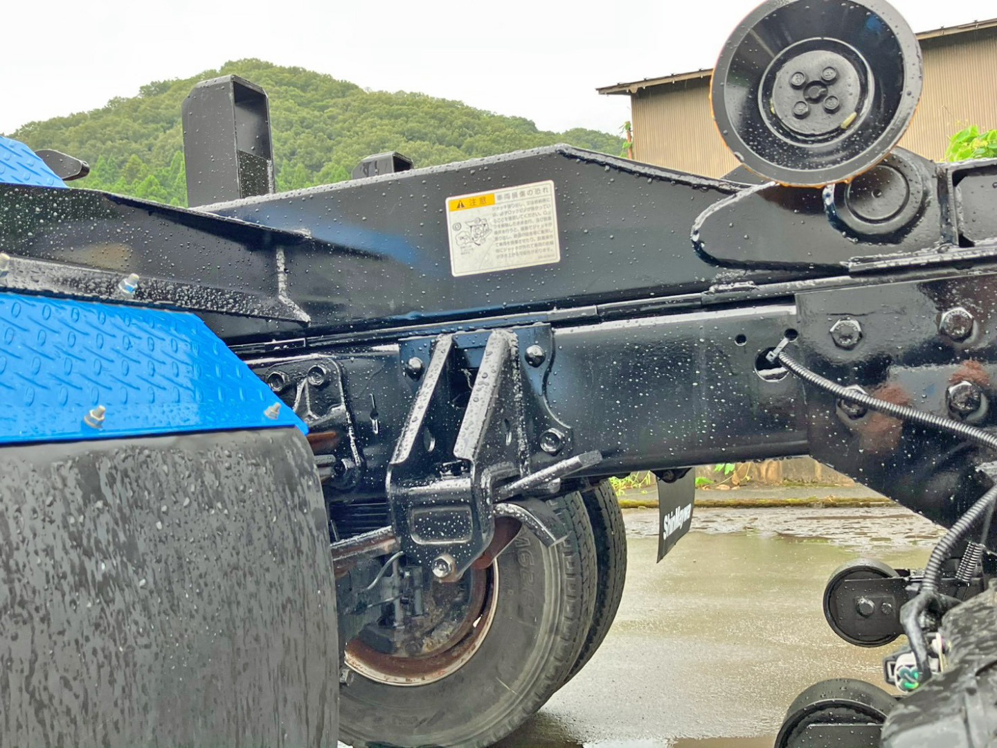 シャーシの状態です。|いすゞ フォワード 2RG-FRR90S2(2WD)の写真6