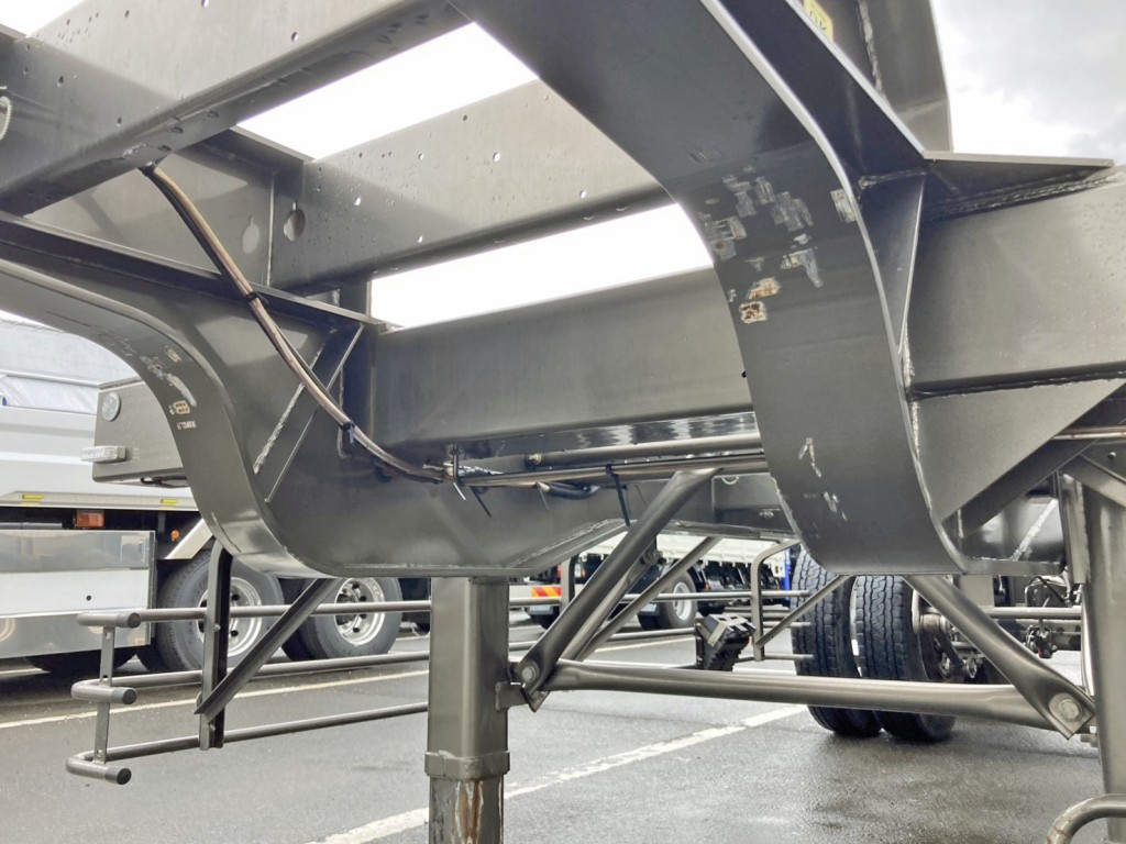 左右補助脚前方にキズがあります。|トレクス  CTB22002の写真26