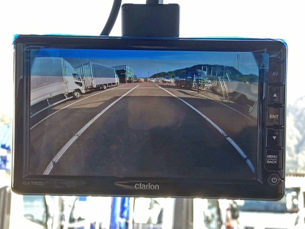 液晶バックモニター付きです。|日野 レンジャー 2KG-FE2ACAの写真14