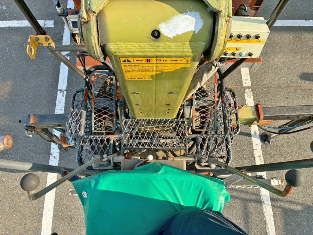クレーンの操作レバーです。|三菱 スーパーグレート QPG-FU60VZの写真13