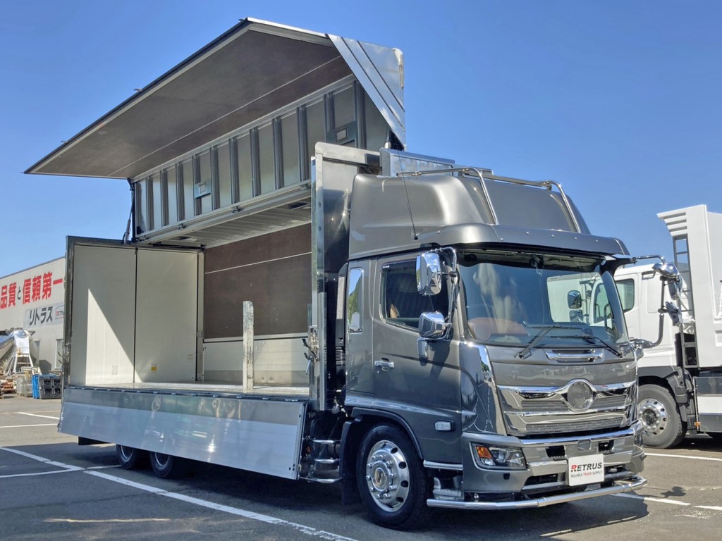 ホイールはアルミ製です。|日野 レンジャー 2KG-GK2ABAの写真2