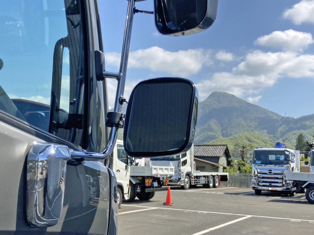 運転席側補助ミラーヒーターが作動不良です。|日野 レンジャー 2KG-GK2ABAの写真24