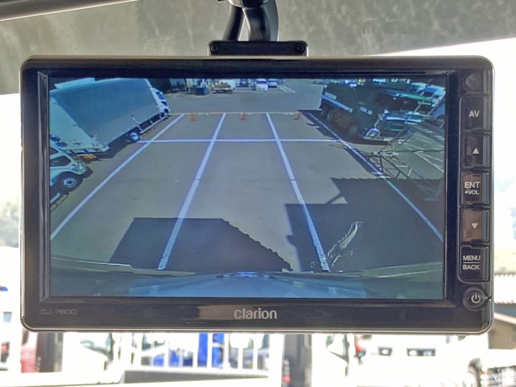 液晶バックモニター付きです。|日野 レンジャー 2KG-GK2ABAの写真27