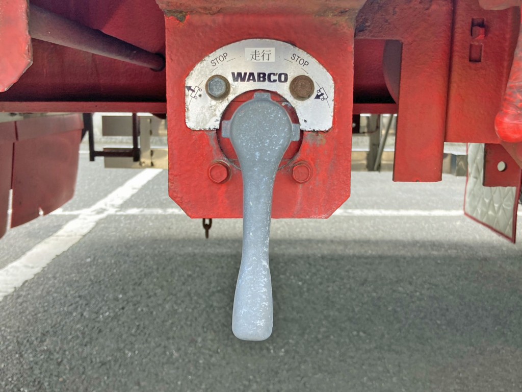 エアサスの昇降レバーです。|東邦  TE36H2P3Sの写真27