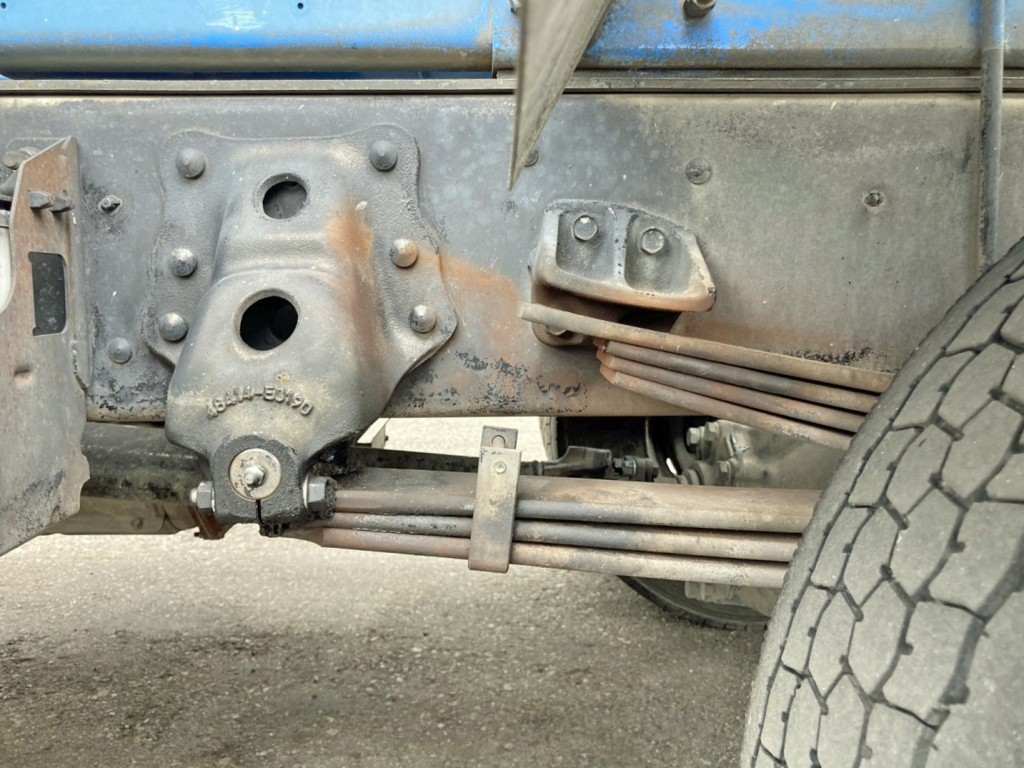 リーフサスです。|日野 レンジャー 2KG-GC2ABAの写真5