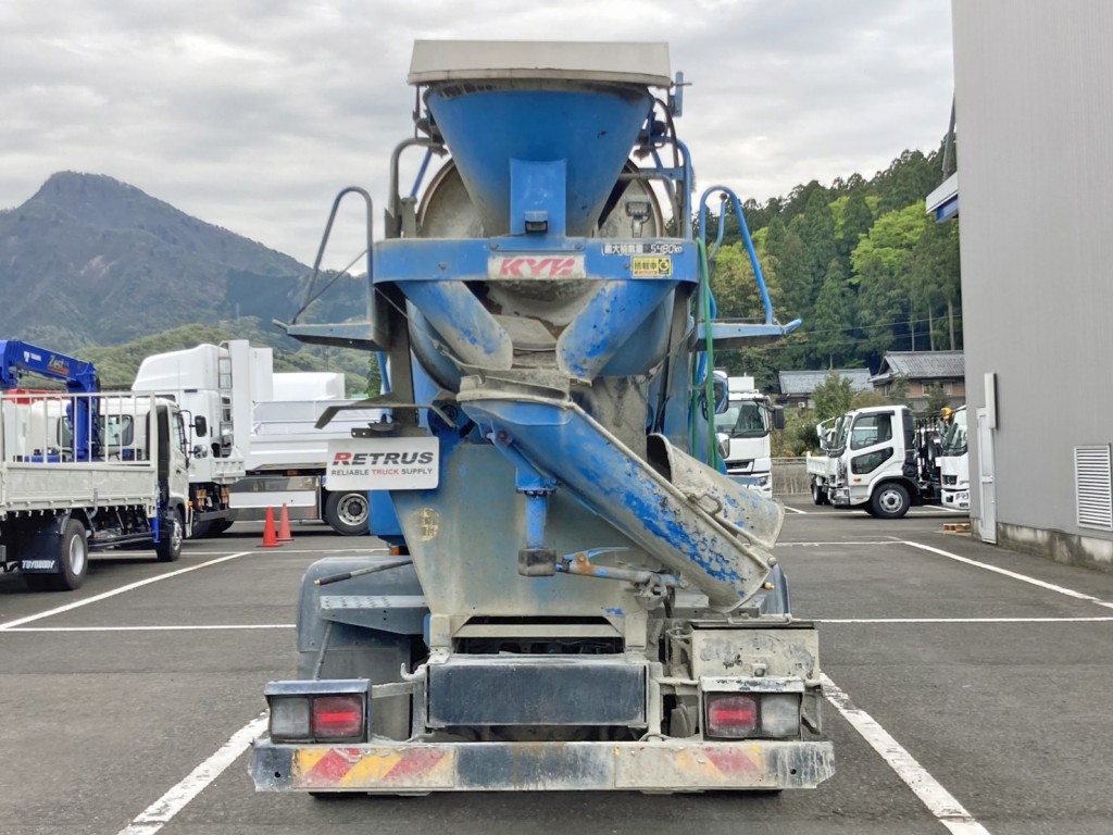 リヤ周りの状態です。|日野 レンジャー 2KG-GC2ABAの写真14