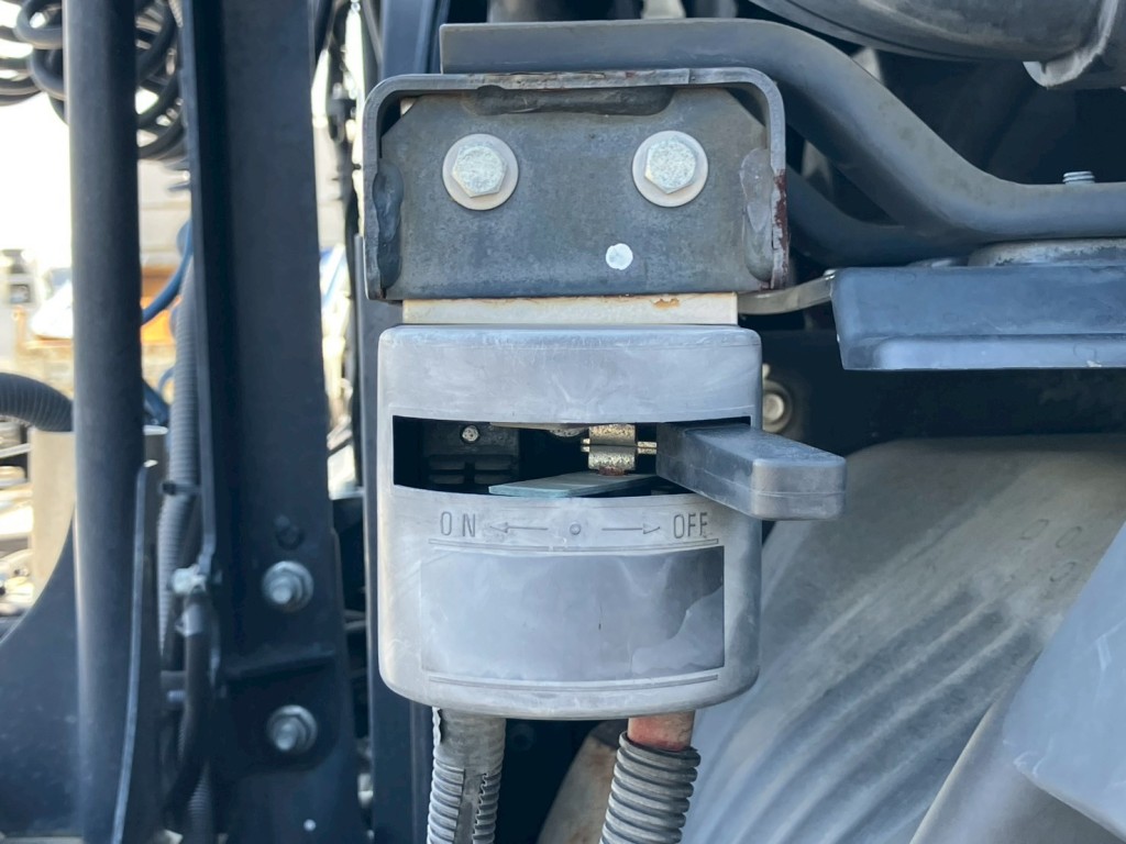 トレーラの電源です。|日野 プロフィア 2DG-SH1EDGGの写真12