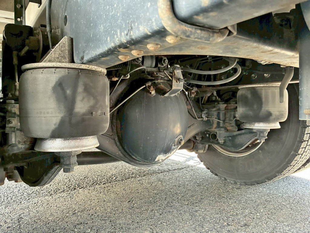 エアサスです。|日野 レンジャー TKG-FD7JKAG(2WD)の写真5