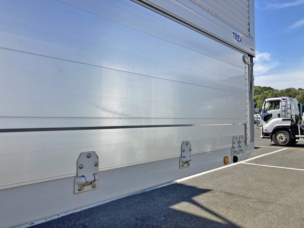 運転席側アオリ前方にキズがあります。|トレクス  PFN24103改の写真26