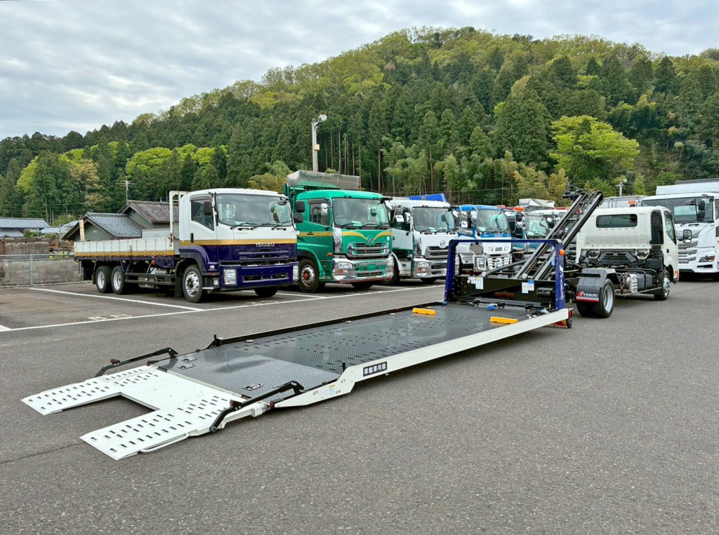 フラトップ仕様の為、低床車両の積み込みに重宝します。|日野 デュトロ 2KG-XZU722M(2WD)の写真4