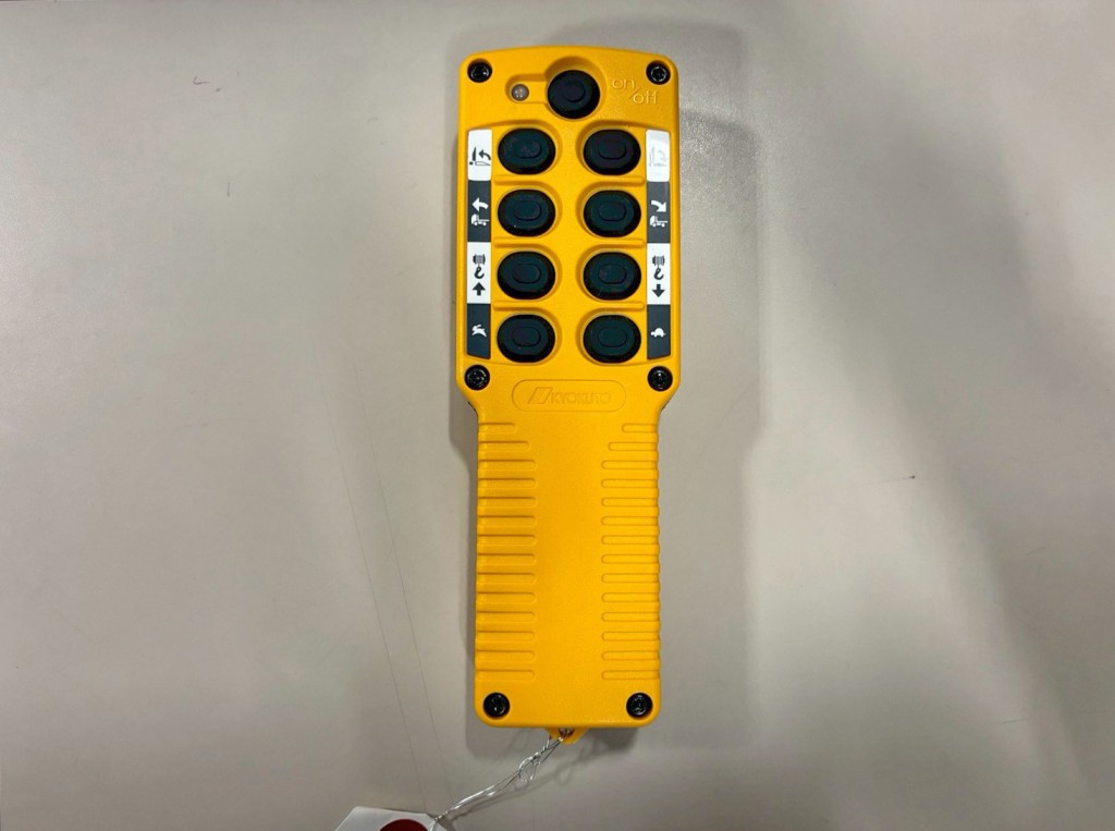 自動歩み・ボディースライド・ウインチのラジコンです。|日野 デュトロ 2KG-XZU722M(2WD)の写真26