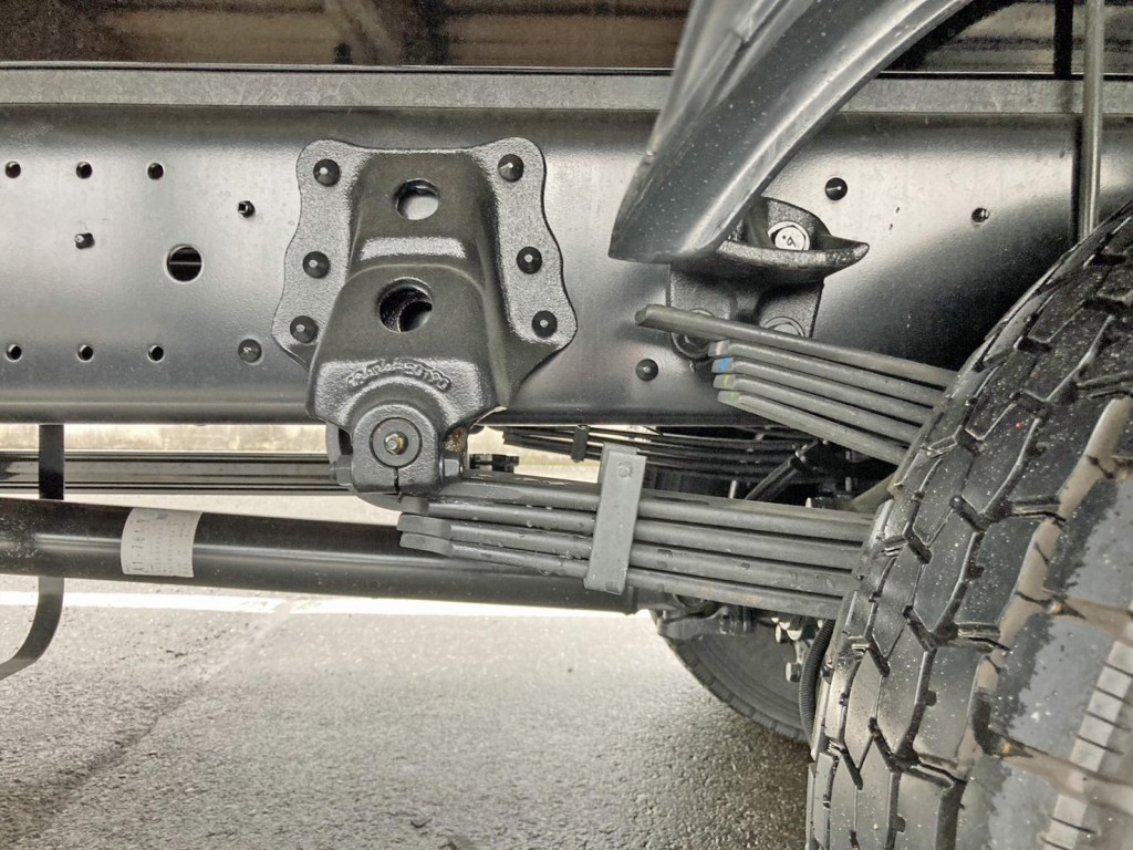 リーフサスです。|日野 レンジャー 2KG-FE2ACAの写真5