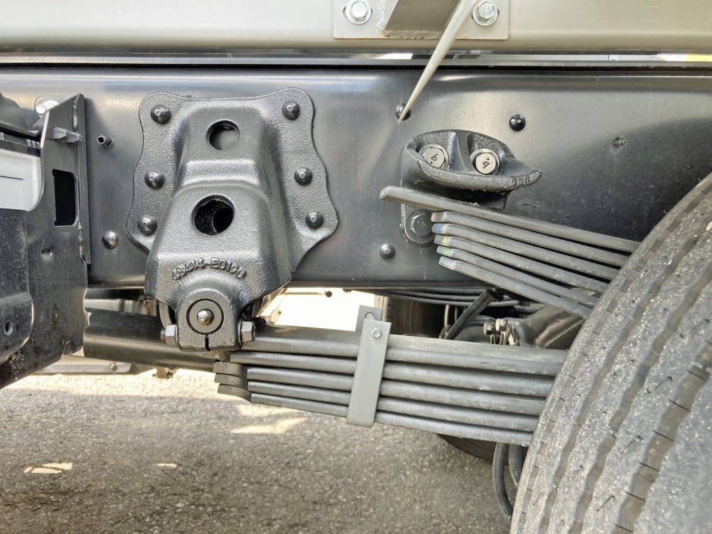 リーフサスです。|日野 レンジャー 2KG-FJ2ACAの写真5