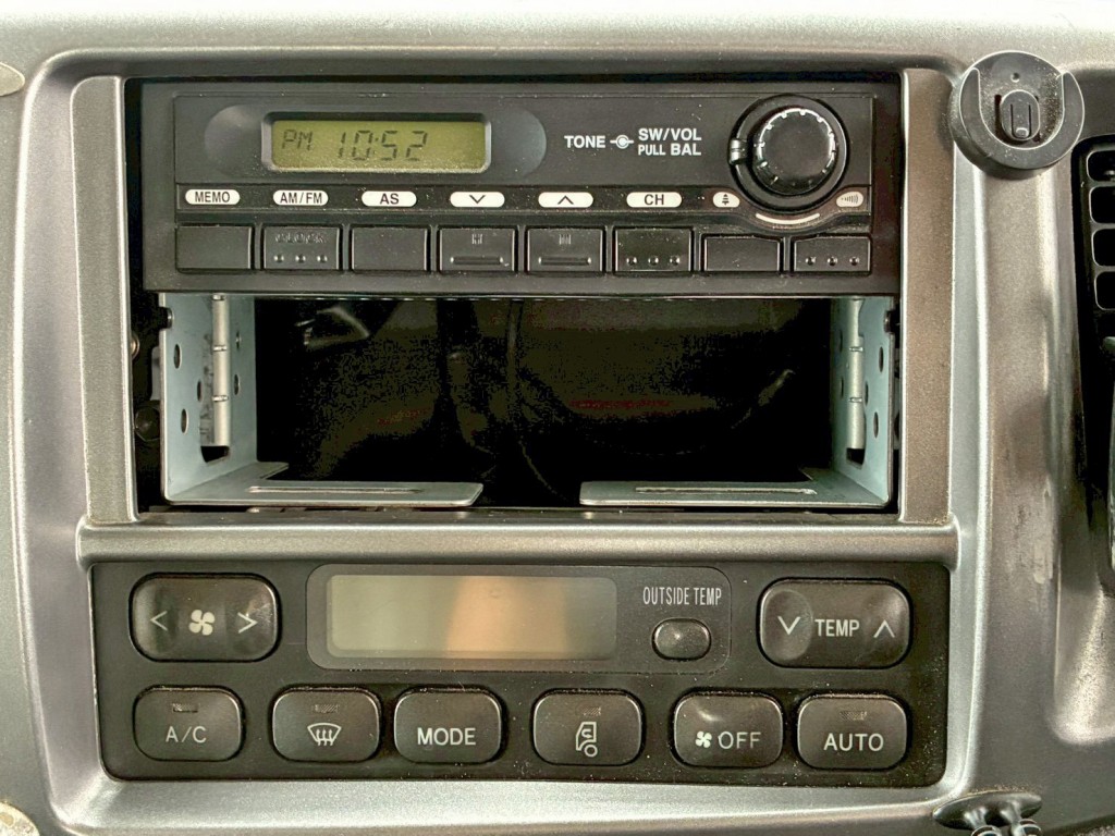 コンソールボックスが欠品しています。|日野 レンジャー LDG-GK8JWAAの写真38