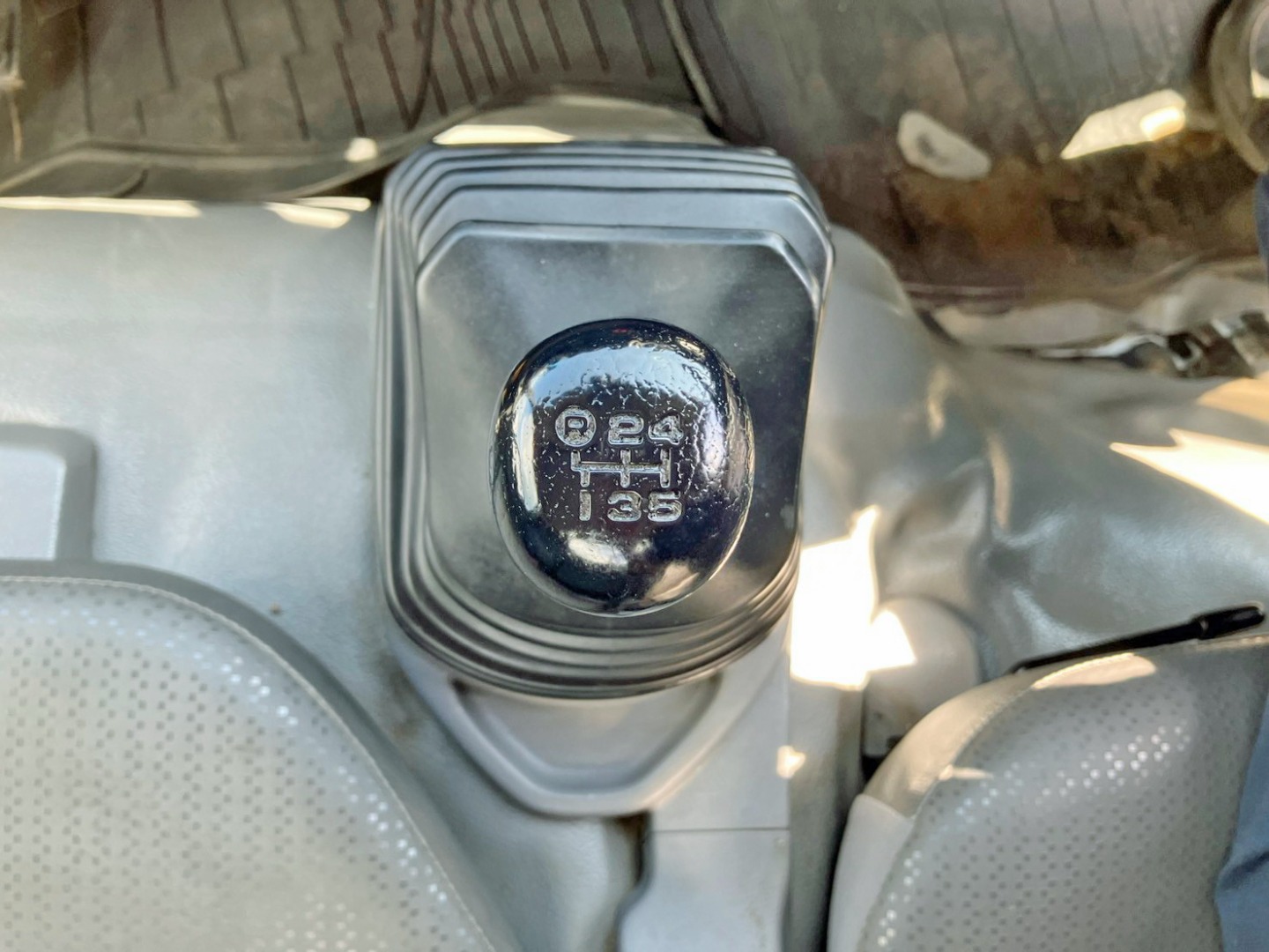 日野 デュトロ TKG-XZU600E(2WD)の写真38
