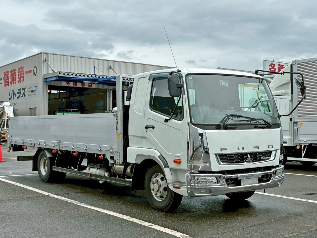 三菱 ファイター 2KG-FK64F(2WD)の写真2