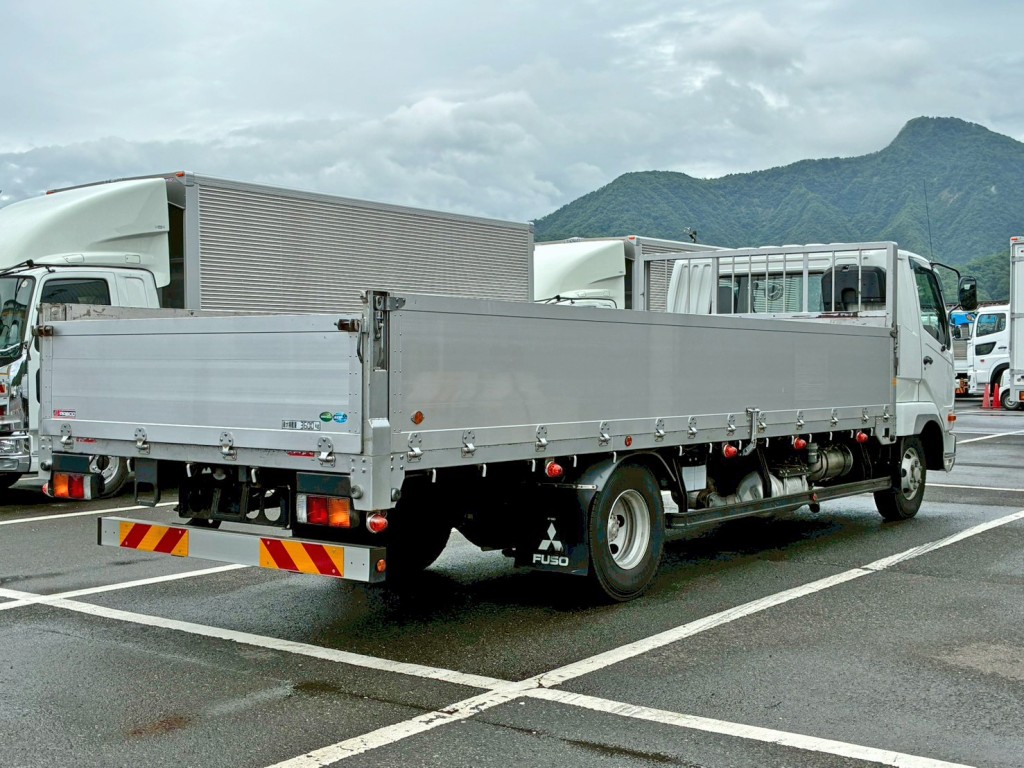 三菱 ファイター 2KG-FK64F(2WD)の写真4