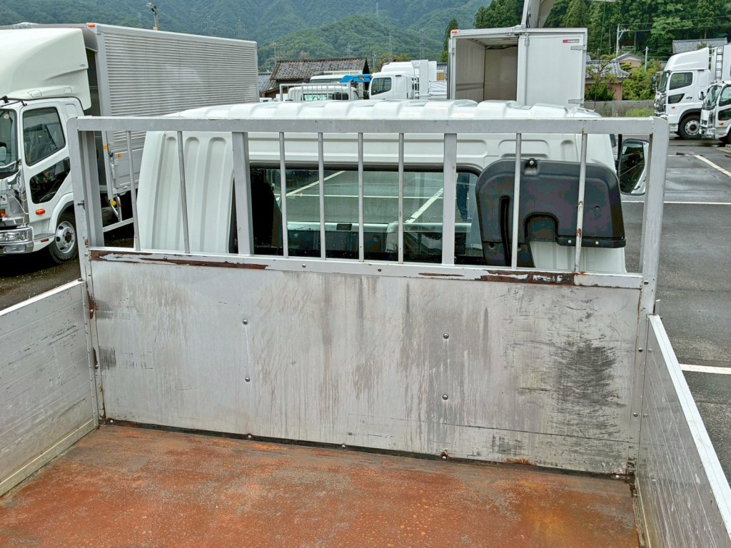 三菱 ファイター 2KG-FK64F(2WD)の写真11
