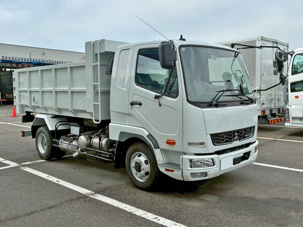 三菱 ファイター 2KG-FK62Fの写真2