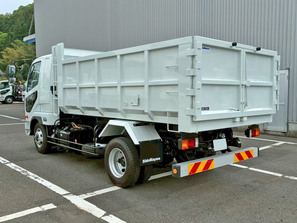 三菱 ファイター 2KG-FK62Fの写真3