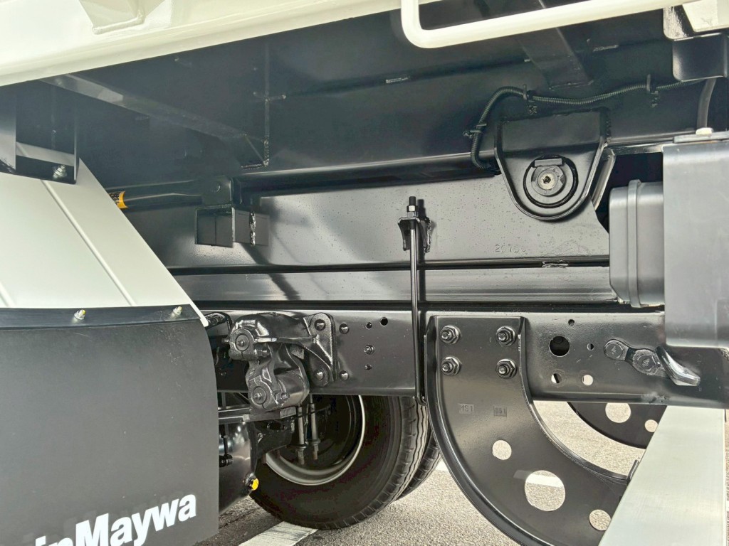 三菱 ファイター 2KG-FK62Fの写真6