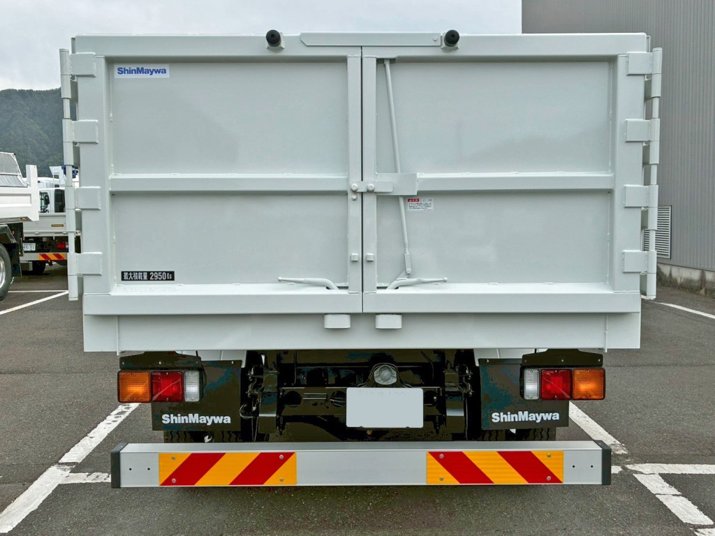 三菱 ファイター 2KG-FK62Fの写真8