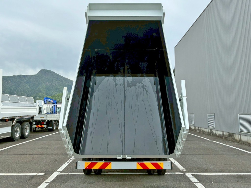 三菱 ファイター 2KG-FK62Fの写真9