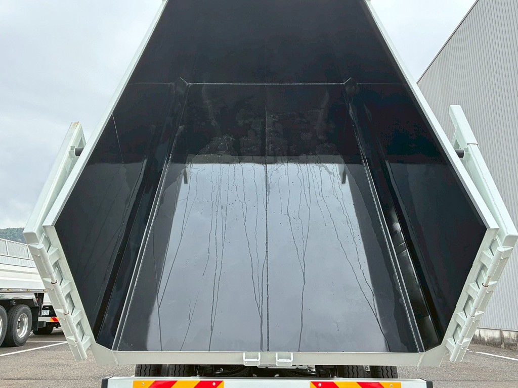 三菱 ファイター 2KG-FK62Fの写真10