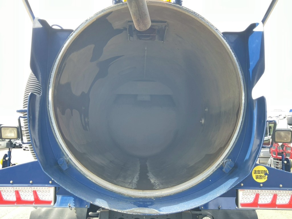 いすゞ ギガ QKG-CYZ77AMの写真9