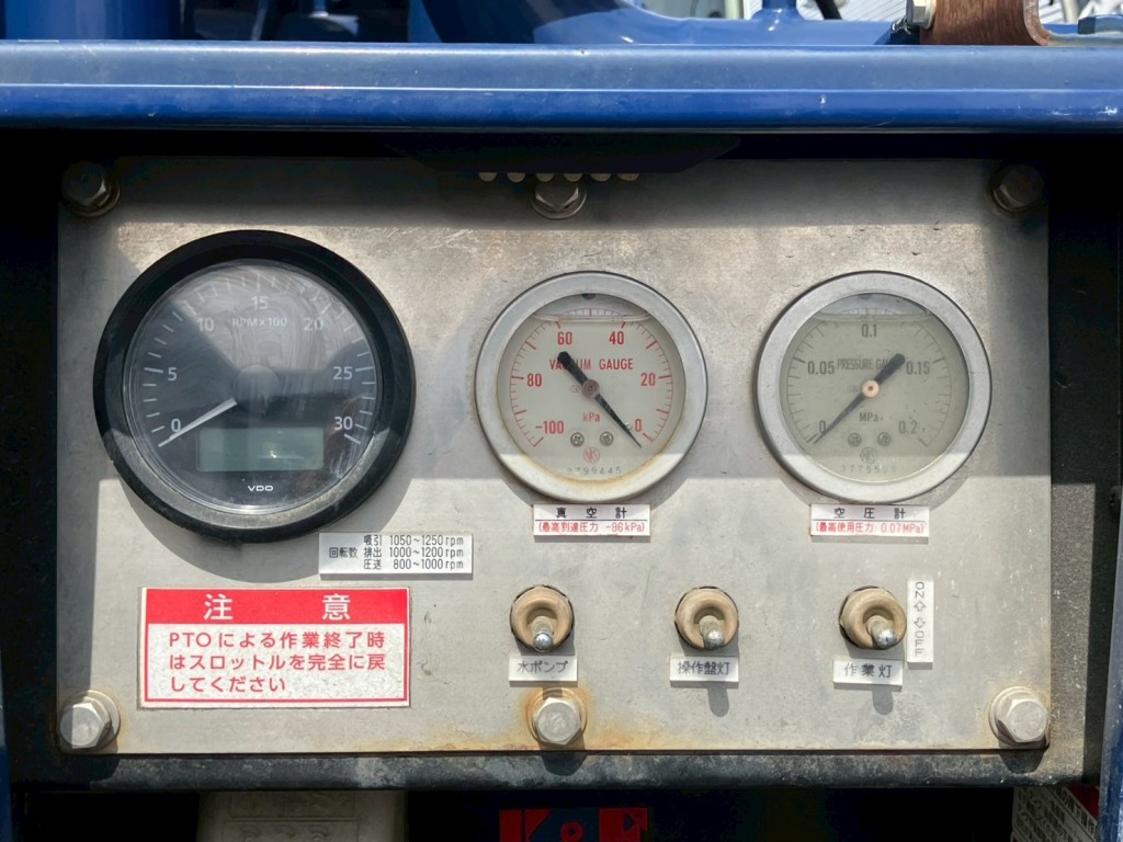 いすゞ ギガ QKG-CYZ77AMの写真23