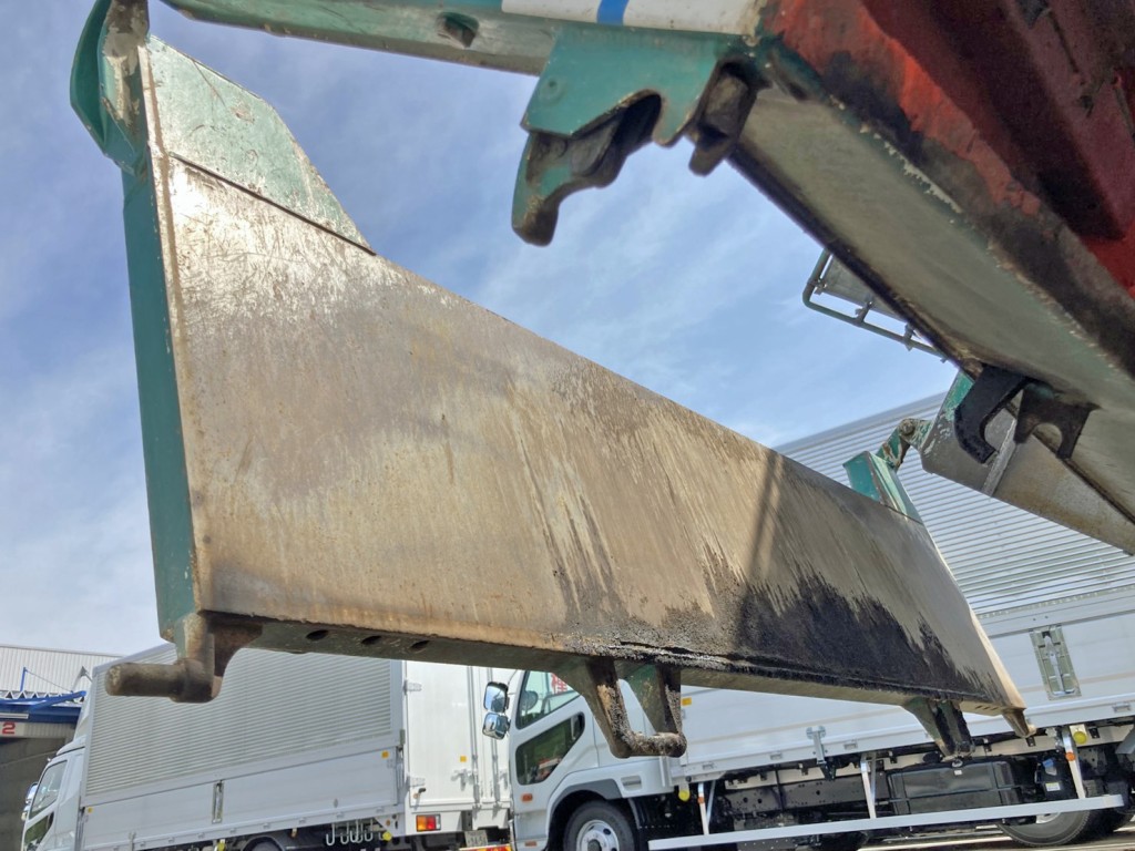 いすゞ ギガ QPG-CXZ77BTの写真28