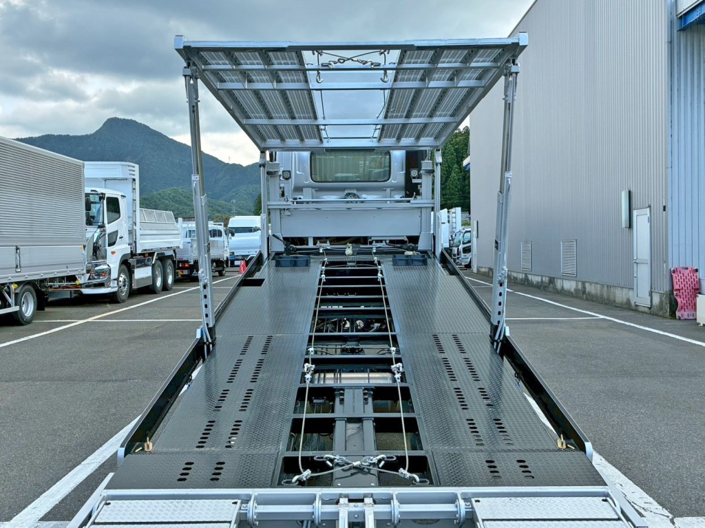 2Fフロアーを上限まで上げた状態です。|日野 レンジャー 2PG-FD2ABG(2WD)の写真9