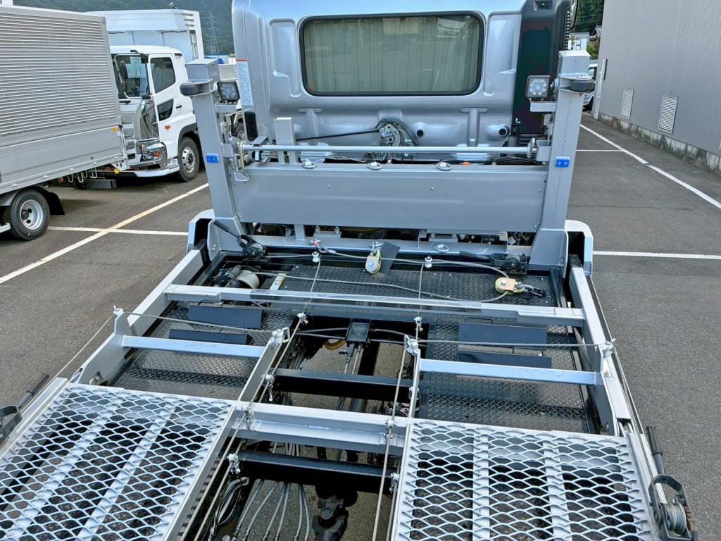 2Fフロアーの先頭部分です。|日野 レンジャー 2PG-FD2ABG(2WD)の写真12