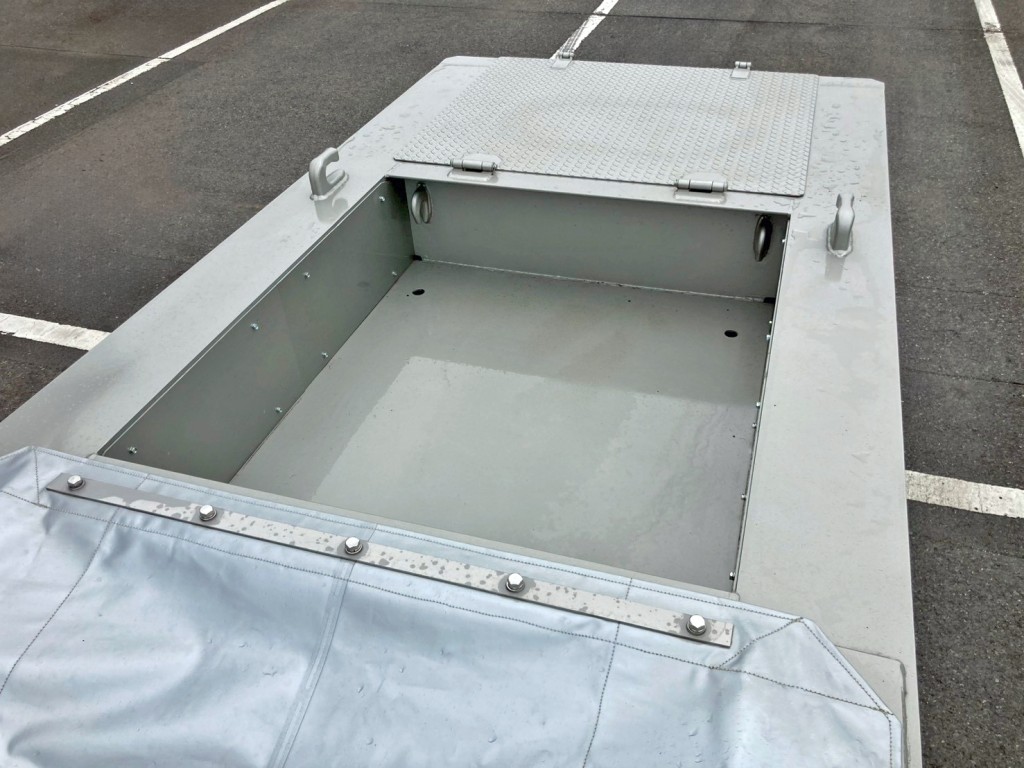 グースネック前方に物入れが付いています。|東邦  TD34H0G2Sの写真17