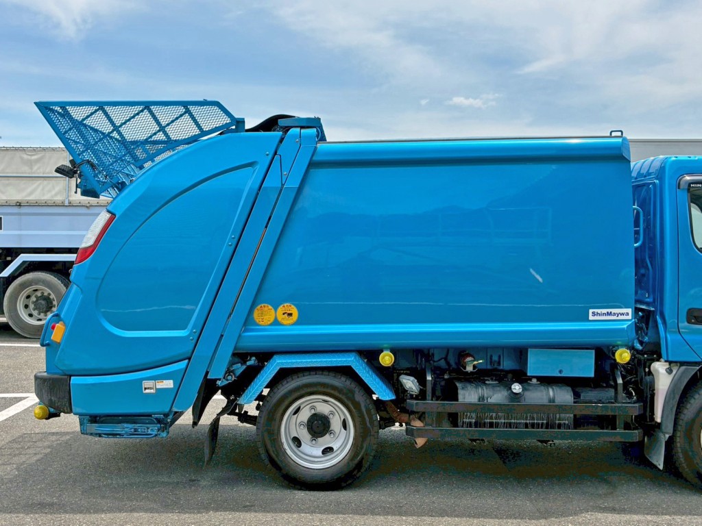 タンクの外観状態です。(運転席側)|日野 デュトロ TKG-XZU600X(2WD)の写真39
