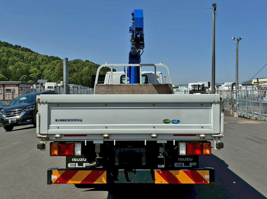 リヤ周りの状態です。|いすゞ エルフ 2RG-NKR88R(2WD)の写真11