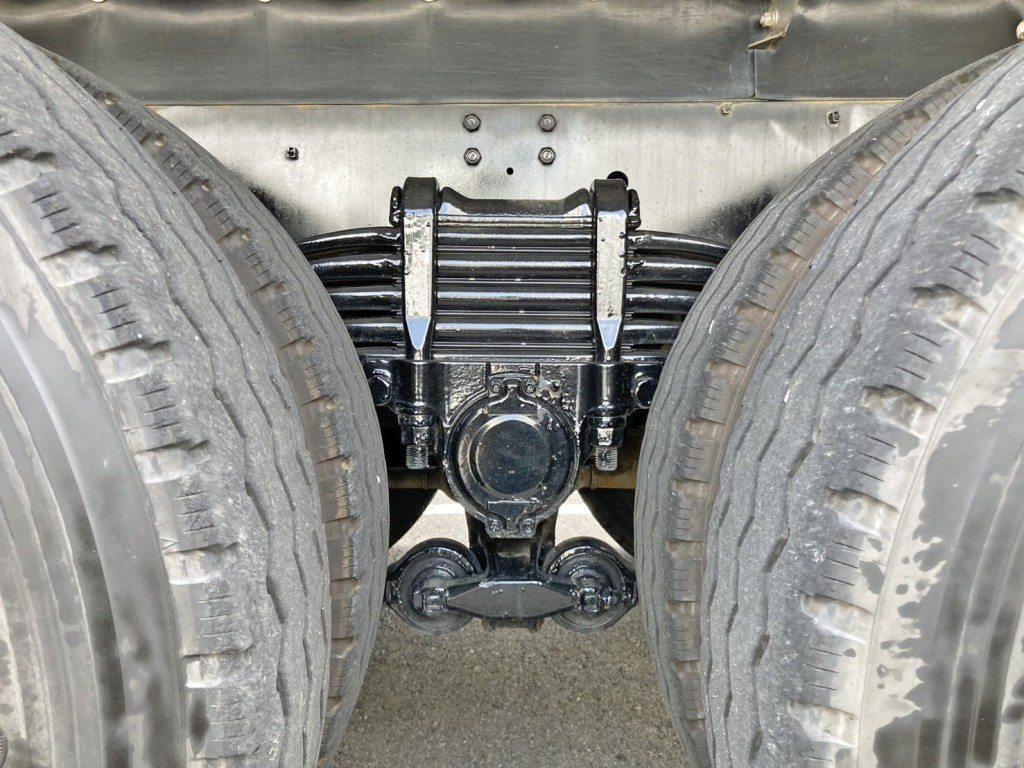 いすゞ ギガ 2KG-CXZ60CTの写真5