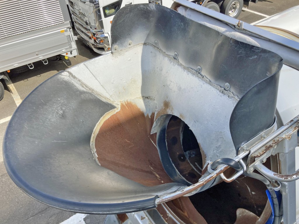 いすゞ ギガ 2KG-CXZ60CTの写真10