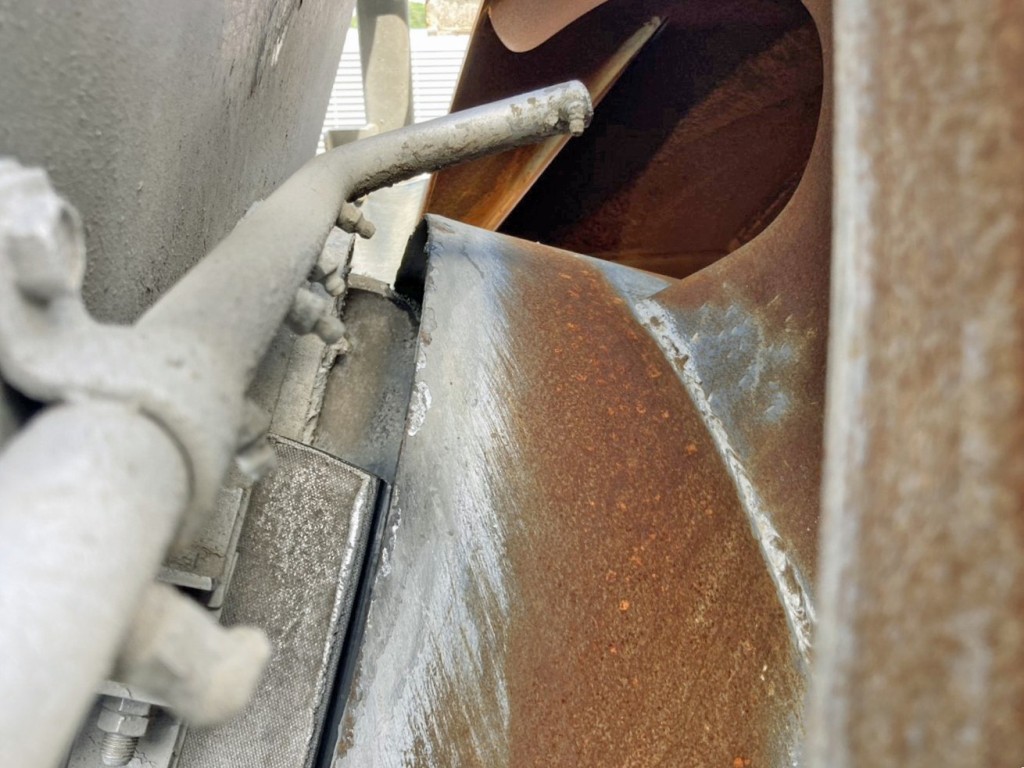 いすゞ ギガ 2KG-CXZ60CTの写真14