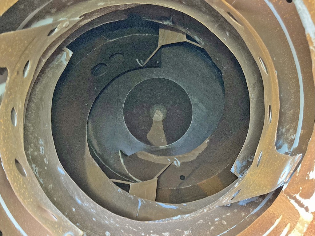 いすゞ ギガ 2KG-CXZ60CTの写真15