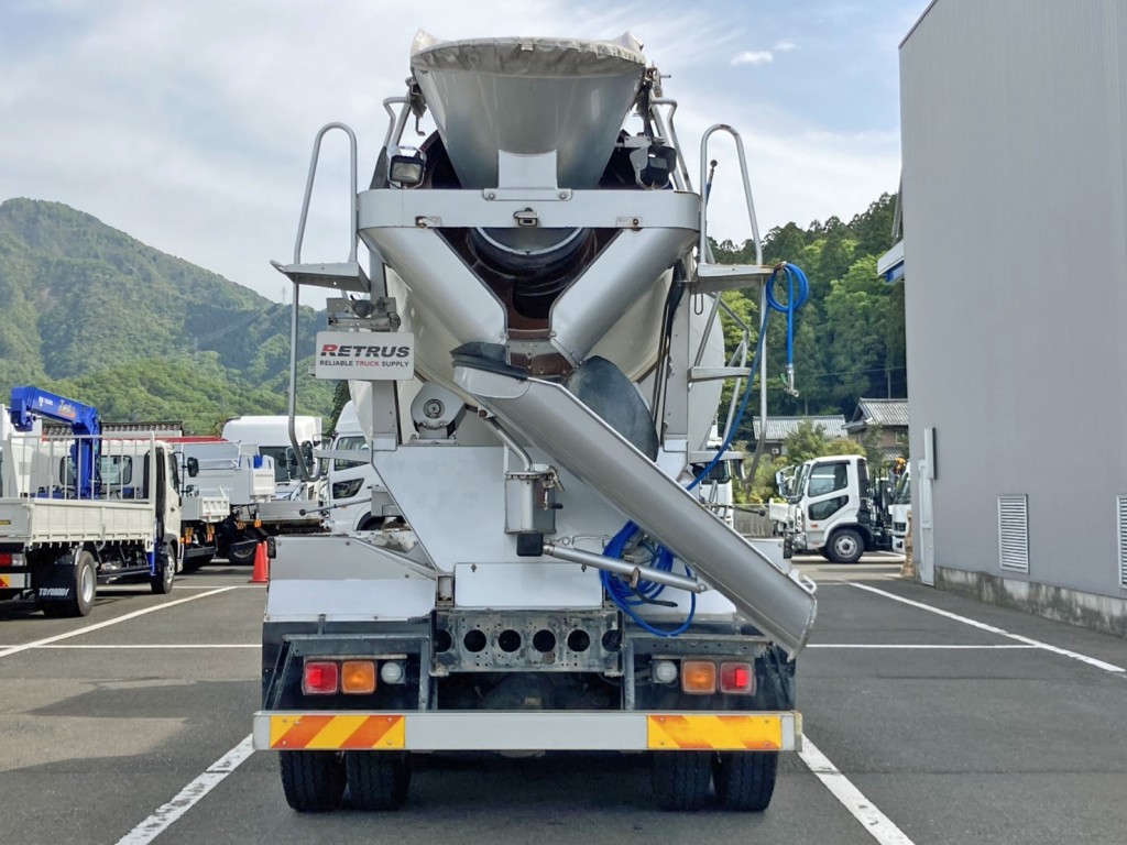 いすゞ ギガ 2KG-CXZ60CTの写真16