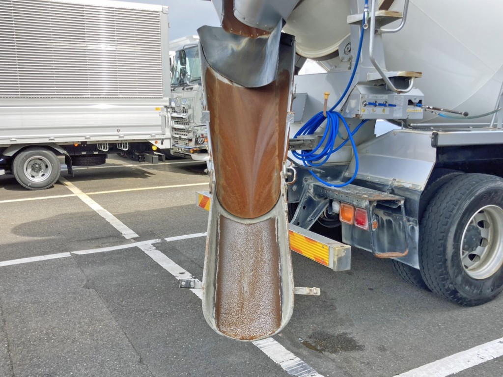 いすゞ ギガ 2KG-CXZ60CTの写真18